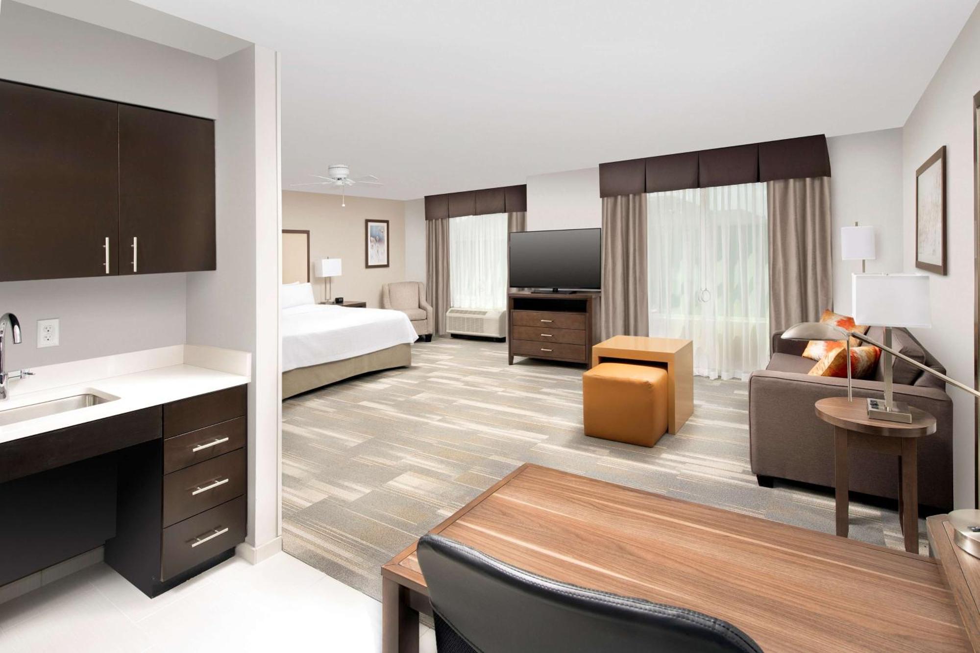 Homewood Suites By Hilton Kansas City Speedway Екстер'єр фото