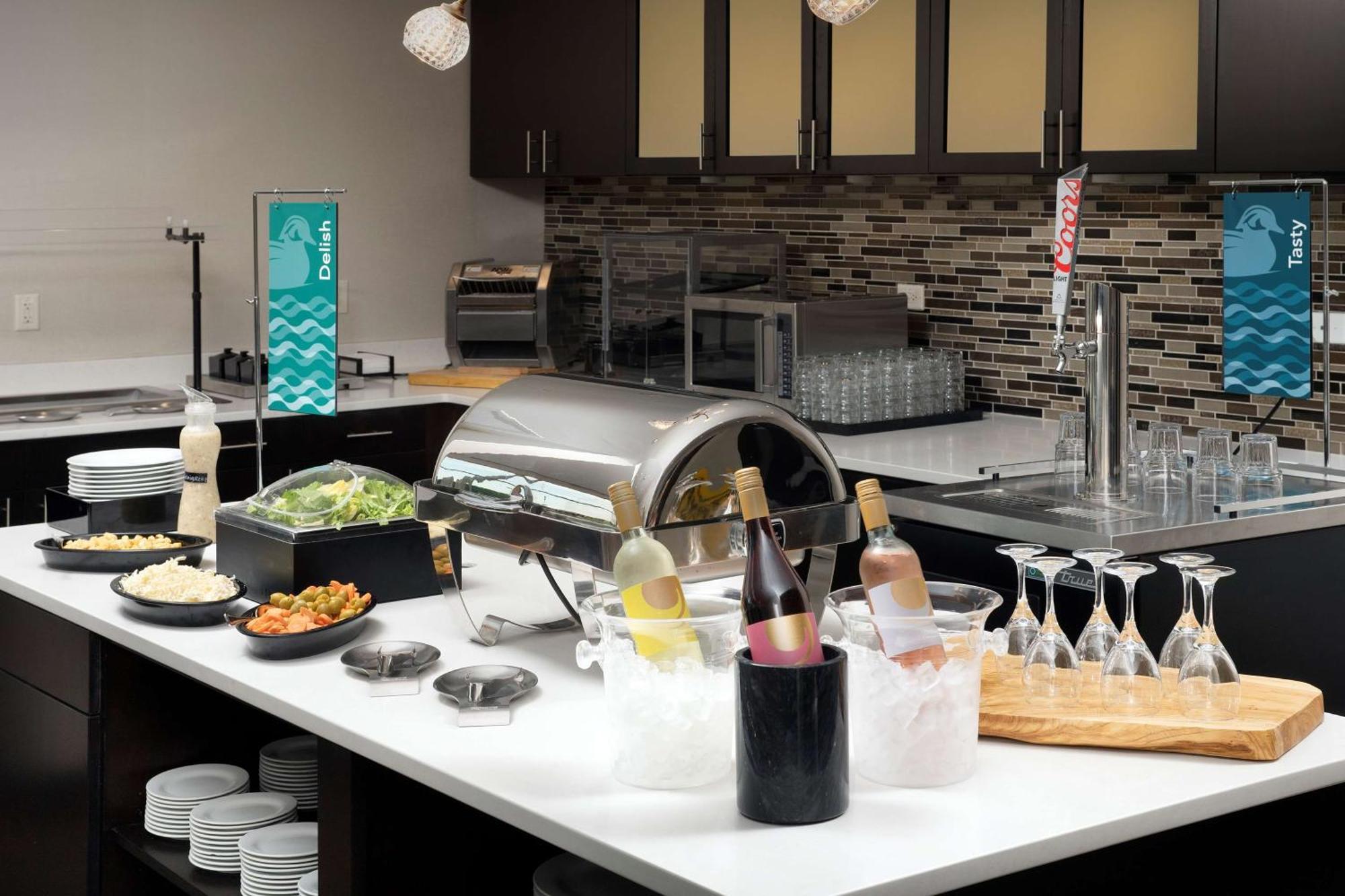 Homewood Suites By Hilton Kansas City Speedway Екстер'єр фото