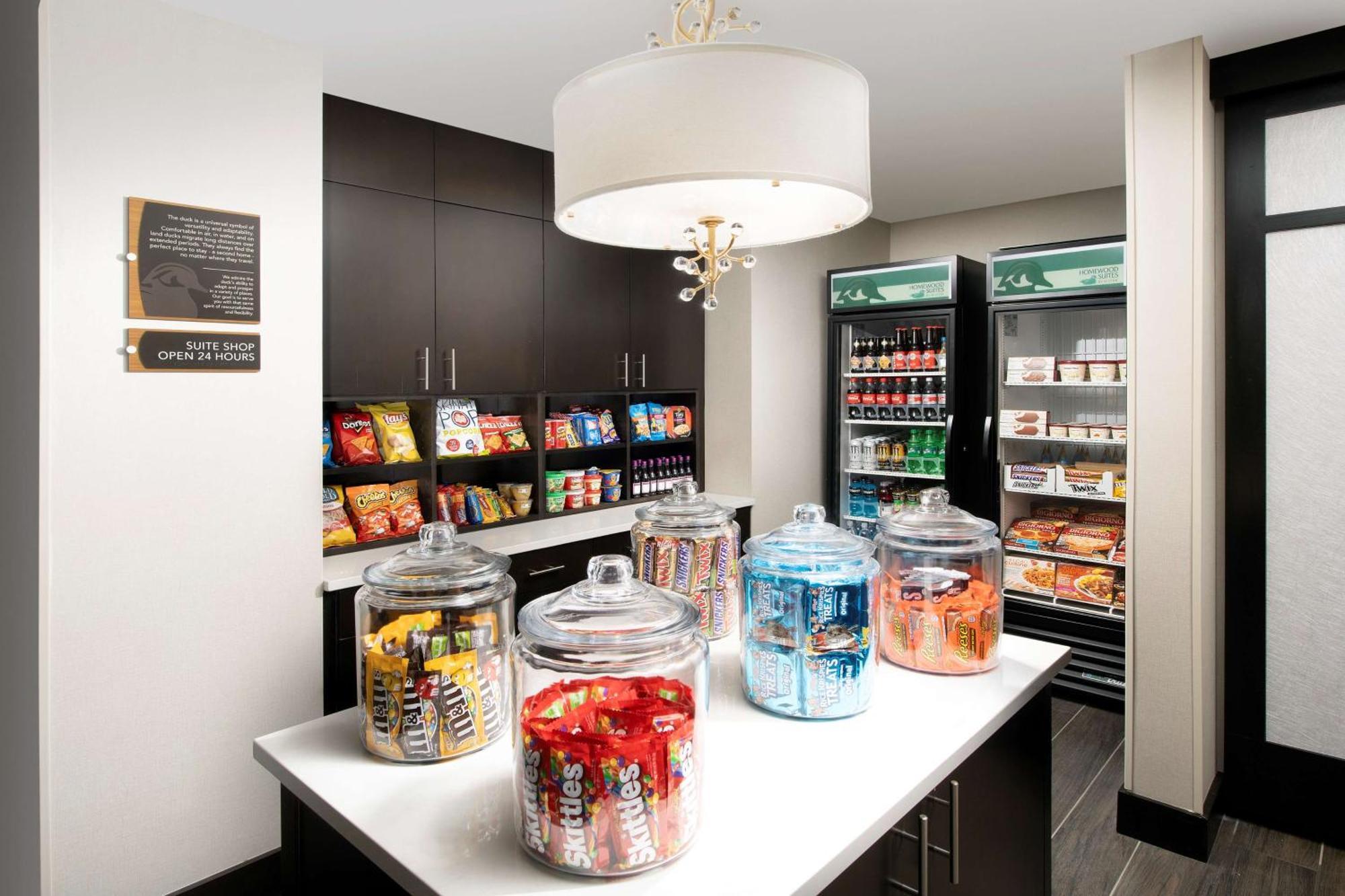 Homewood Suites By Hilton Kansas City Speedway Екстер'єр фото
