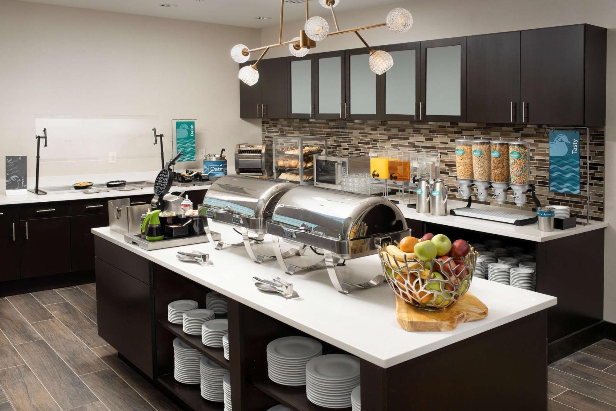 Homewood Suites By Hilton Kansas City Speedway Екстер'єр фото