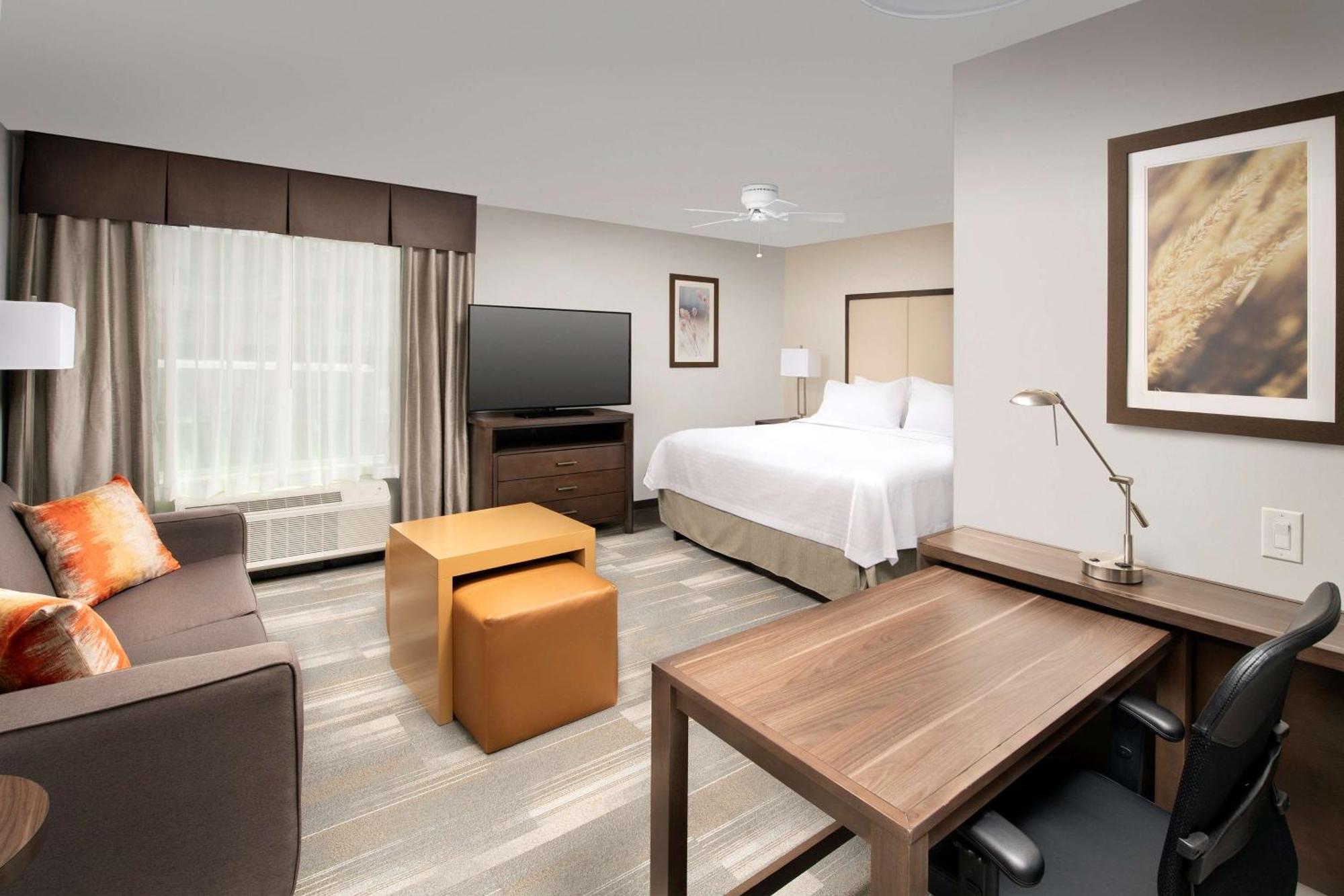 Homewood Suites By Hilton Kansas City Speedway Екстер'єр фото