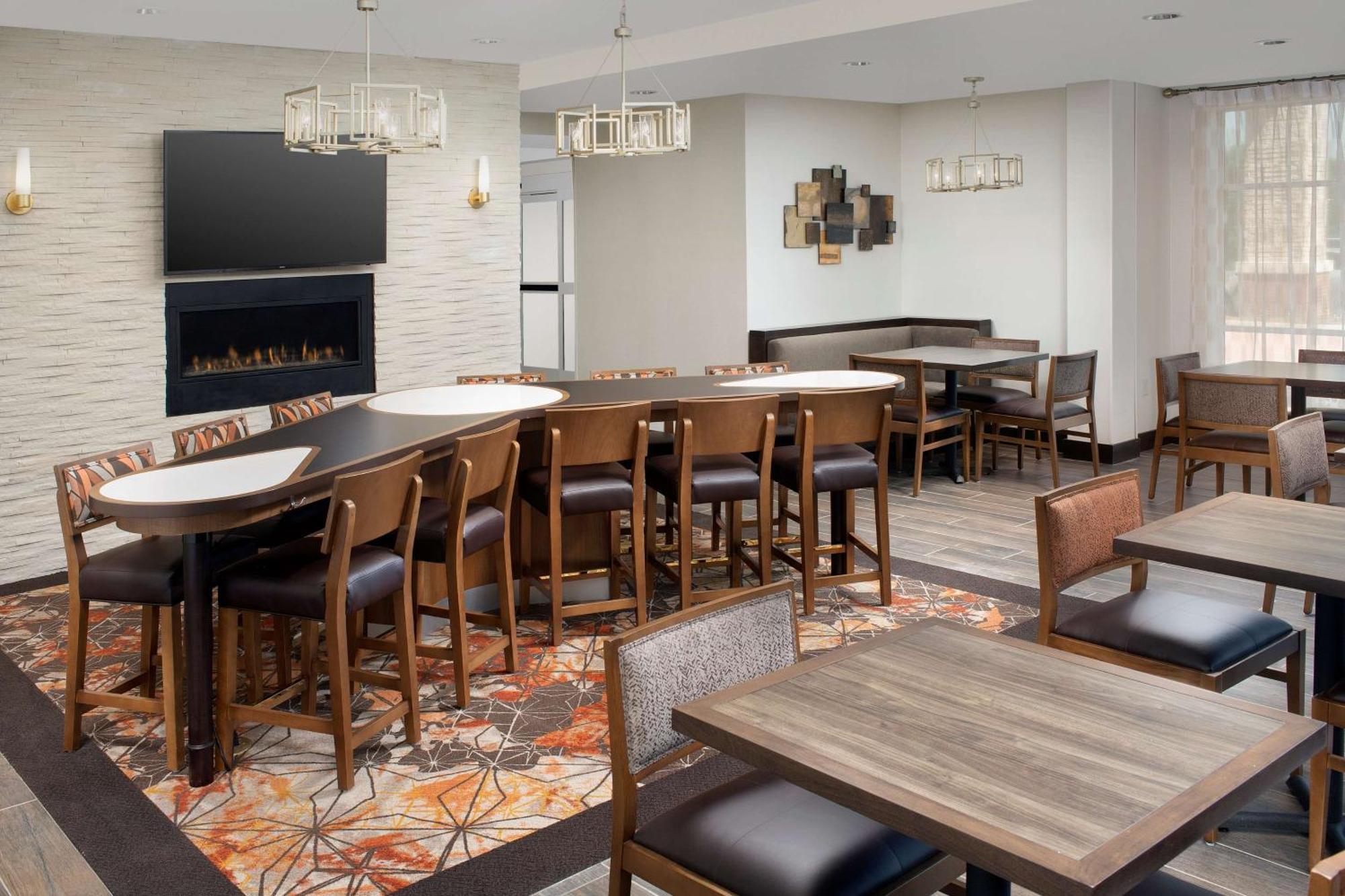 Homewood Suites By Hilton Kansas City Speedway Екстер'єр фото