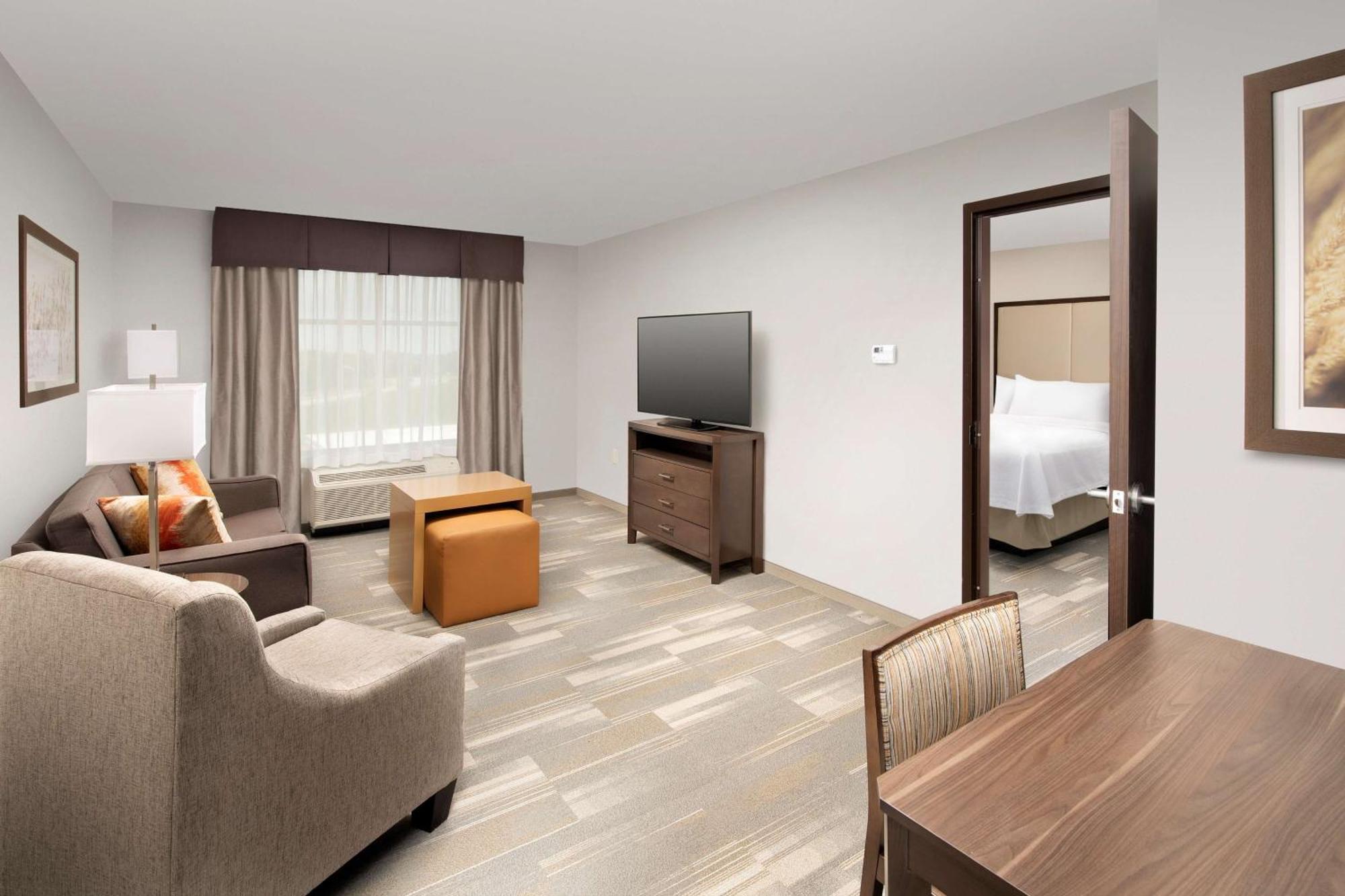 Homewood Suites By Hilton Kansas City Speedway Екстер'єр фото